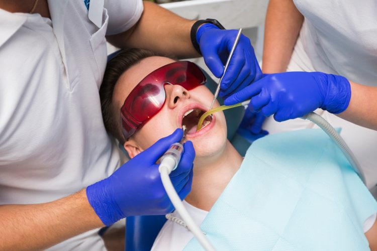 emergency dentist. treating chipped teeth-Vancouver dental emergency
